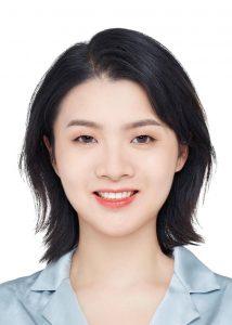 الكاتبة تشيان شي إعلامية صينية